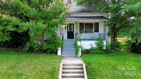 208 S Ransom Street, Gastonia, NC 28052