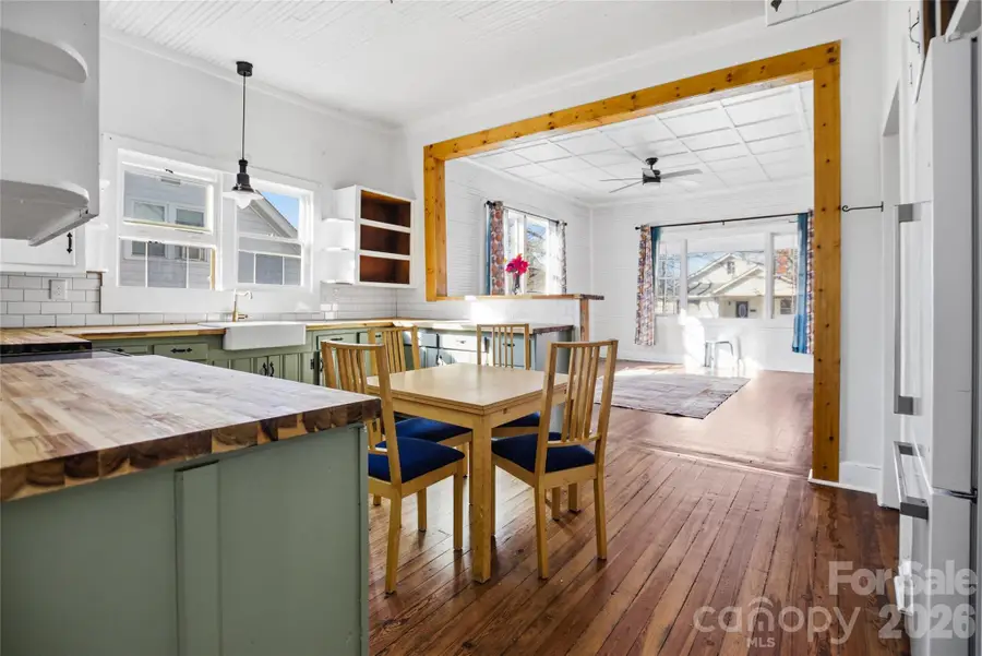 208 S Ransom Street, Gastonia, NC 28052 - #3