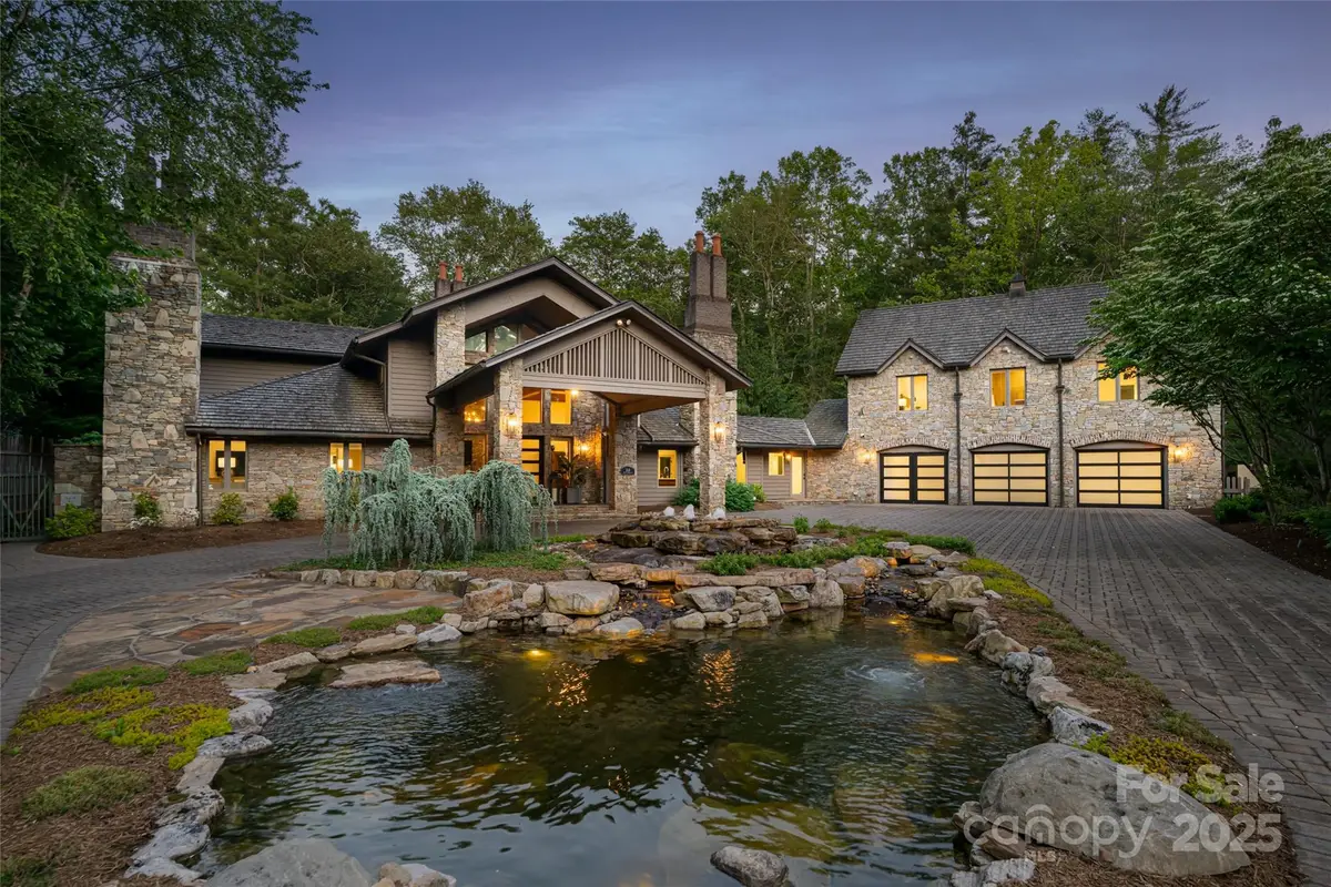 268 Holly Arbor Lane, Asheville, NC 28803 - Image #1