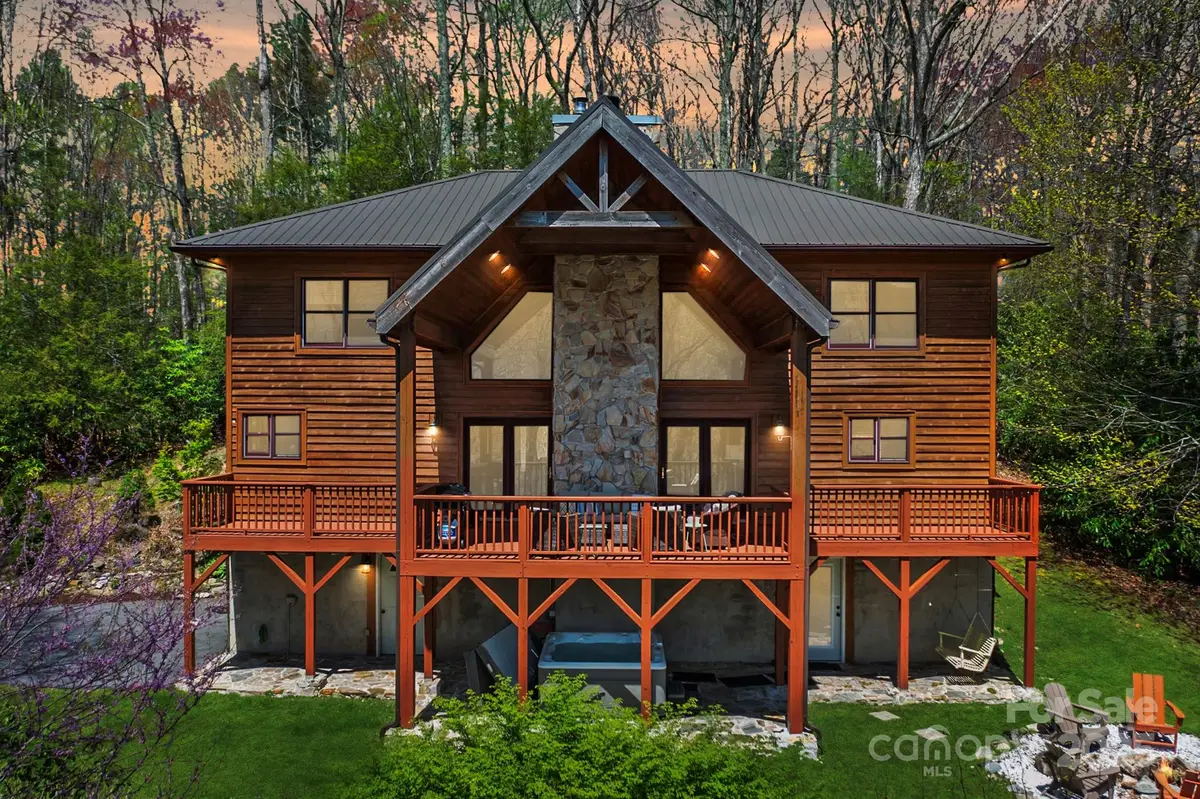 40 Ollis Ridge Lane, Elk Park, NC 28622 - Image #1