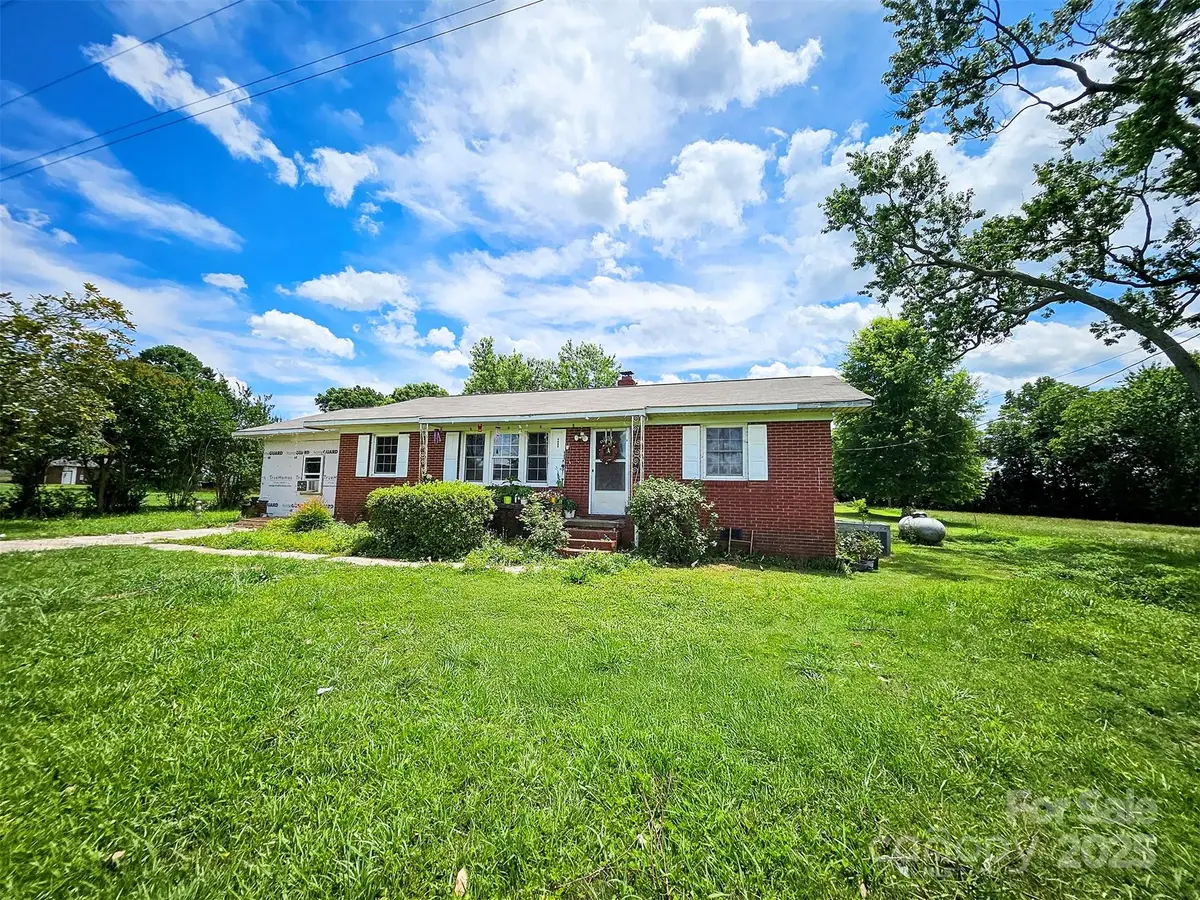 1050 Old Peachland Road, Marshville, NC 28103 - Image #1