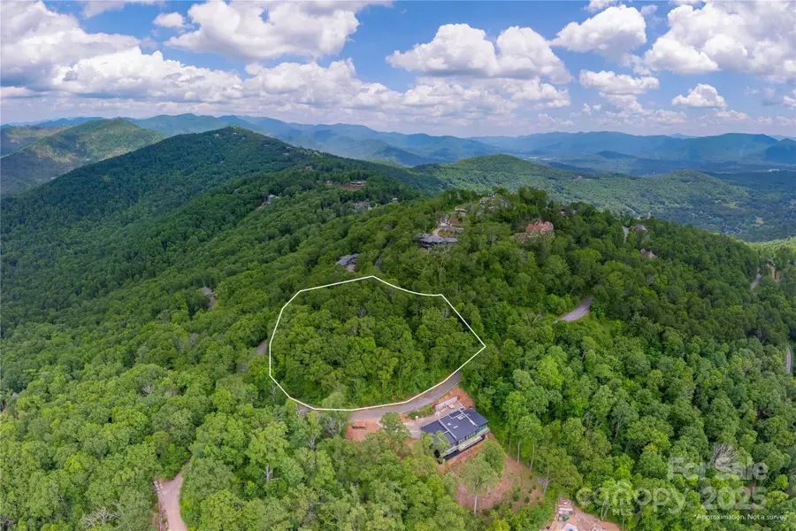 152 Skycliff Drive #8, Asheville, NC 28804 - Image #3