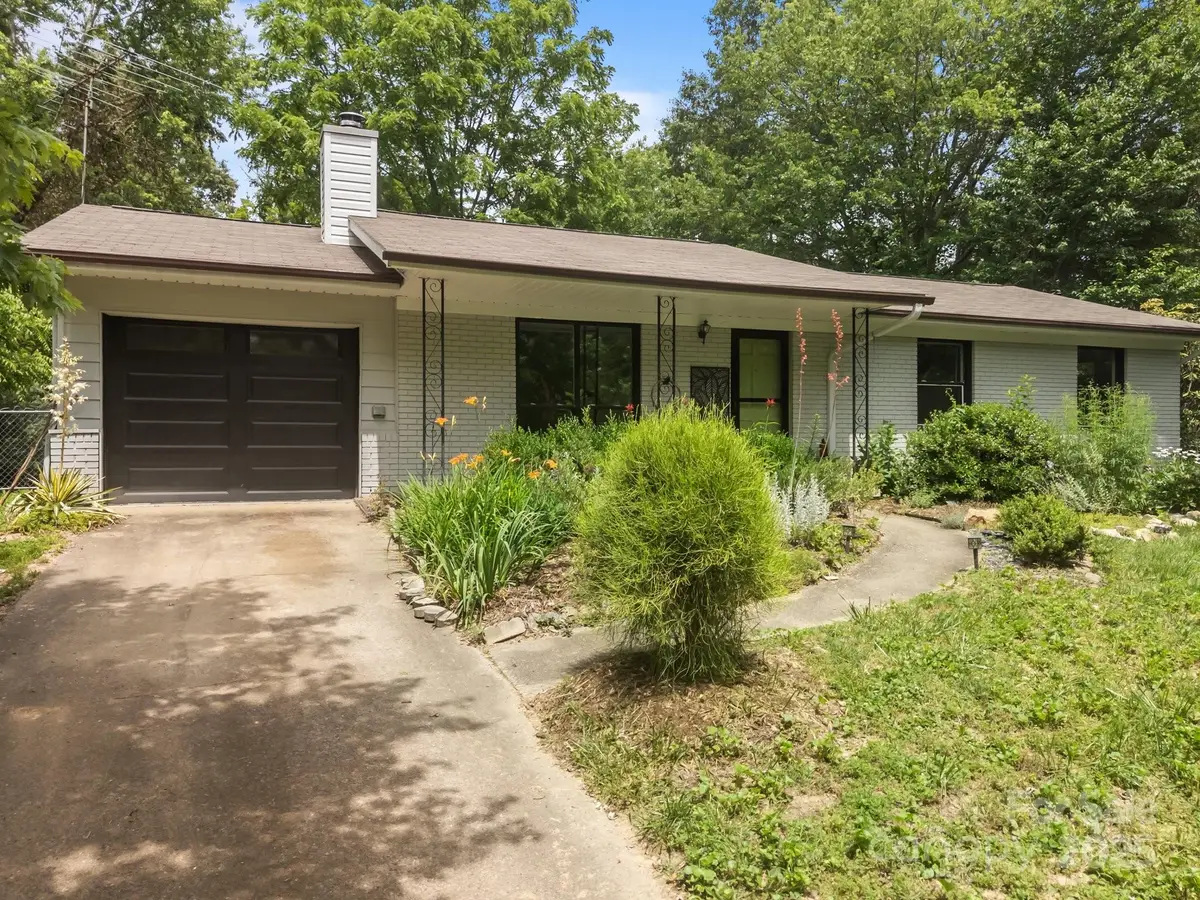 20 Summit Drive, Arden, NC 28704 - Image #1