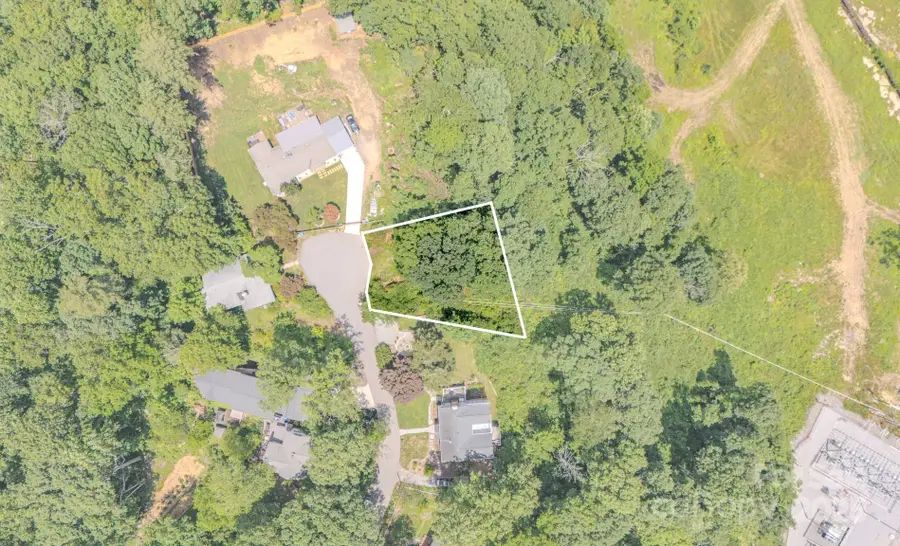 99999 Westchester Drive, Asheville, NC 28803 - Image #2