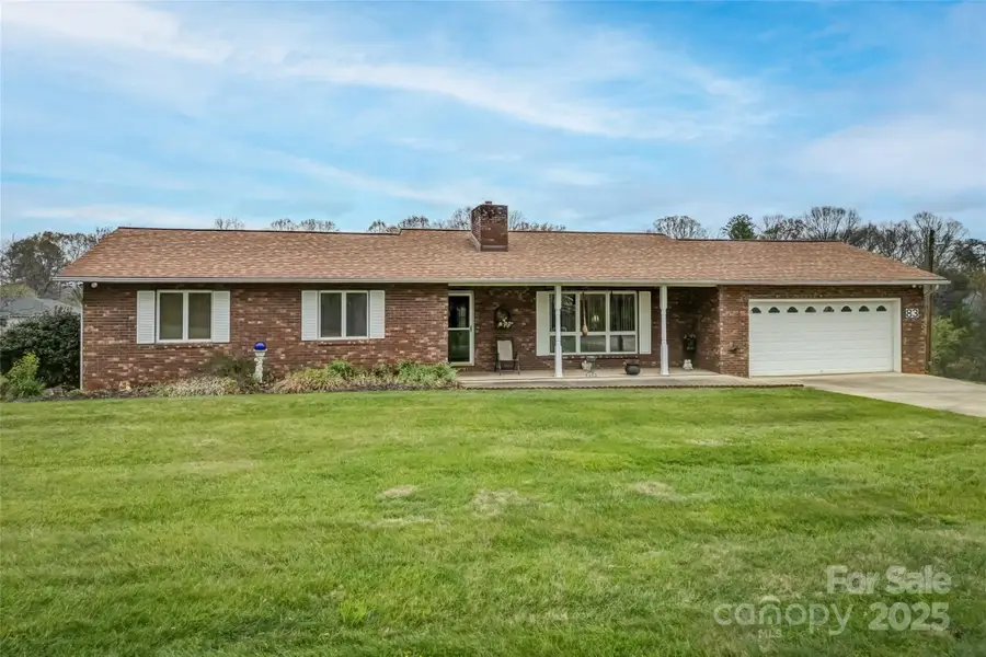 83 Overlook Drive, Leicester, NC 28748 - Image #2