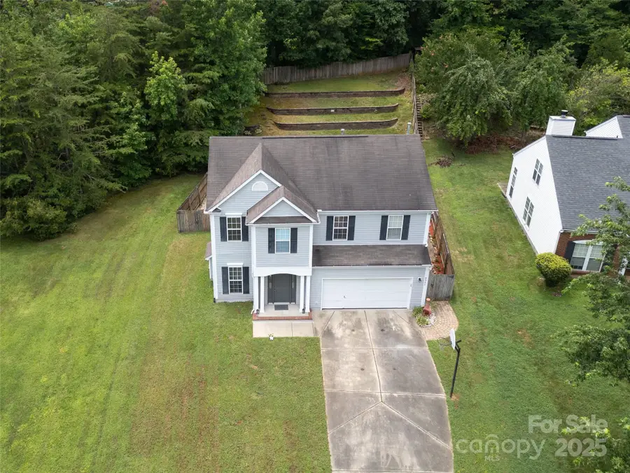 9541 Green Apple Drive, Charlotte, NC 28215 - Image #3