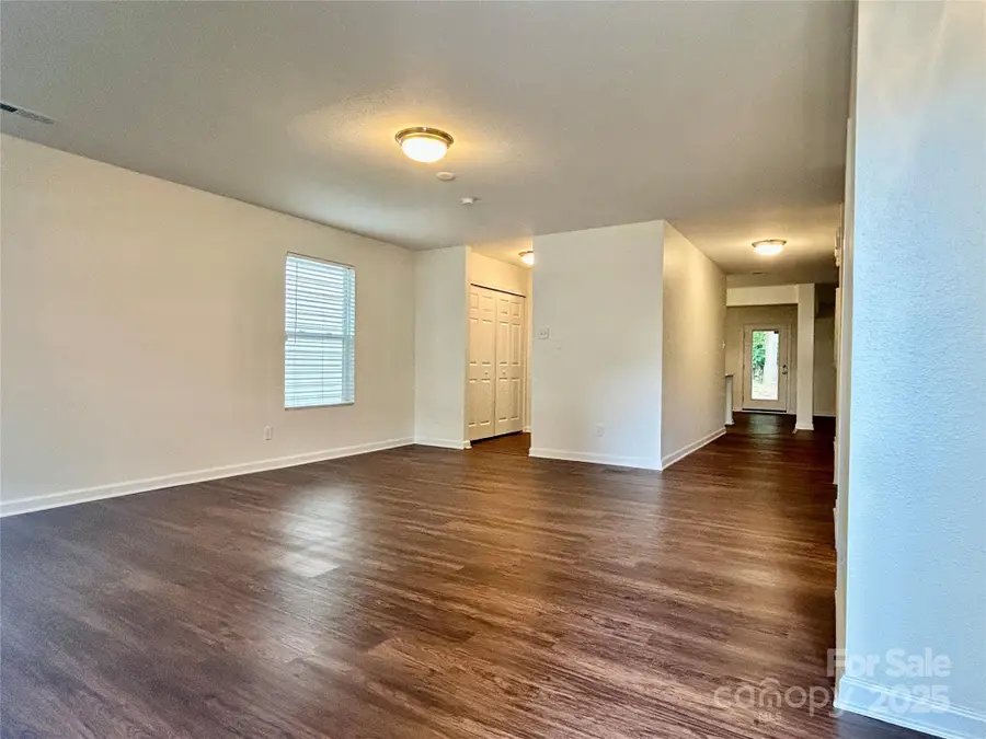 2927 Meadow Knoll Drive, Charlotte, NC 28269 - Image #3