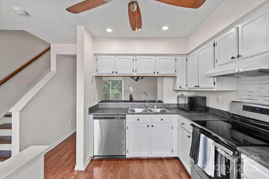 218 Water Oak Drive, Pineville, NC 28134 - Image #3