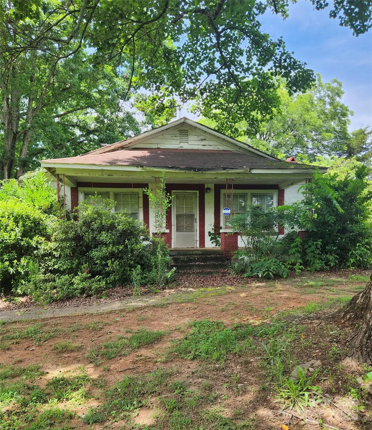 423 Tot Dellinger Road, Cherryville, NC 28021 - Image #1