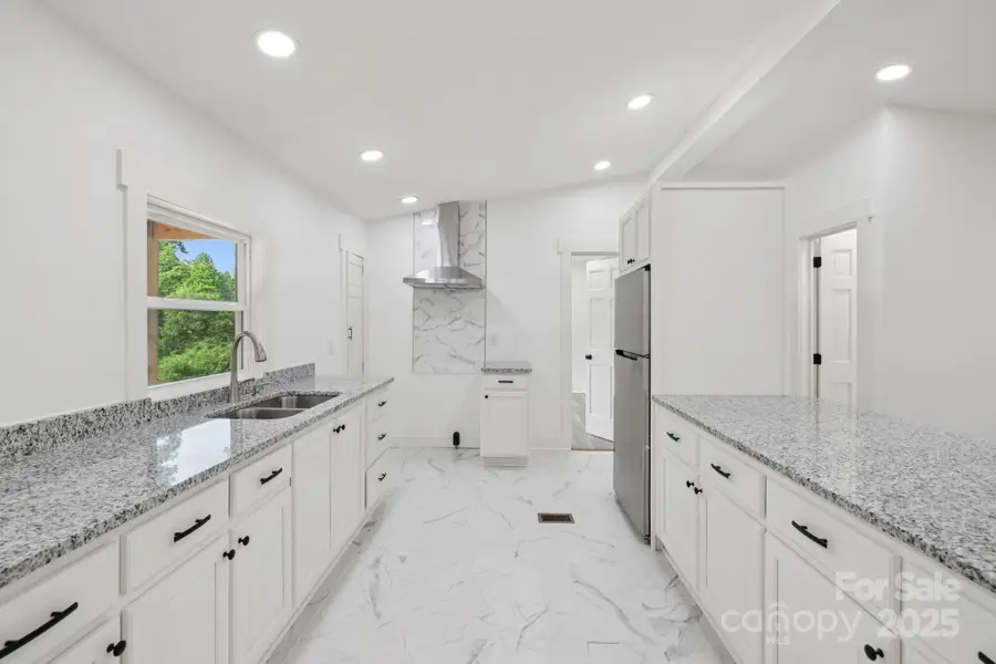 431 Pole Miller Extension, Brevard, NC 28712 - Image #3