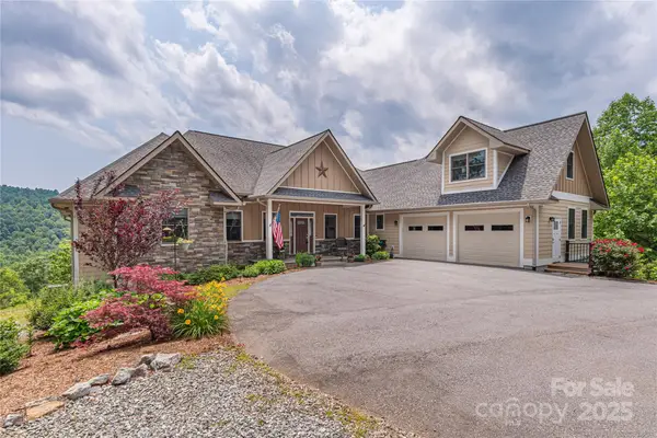 930 Big Raven Lane, Saluda, NC 28773