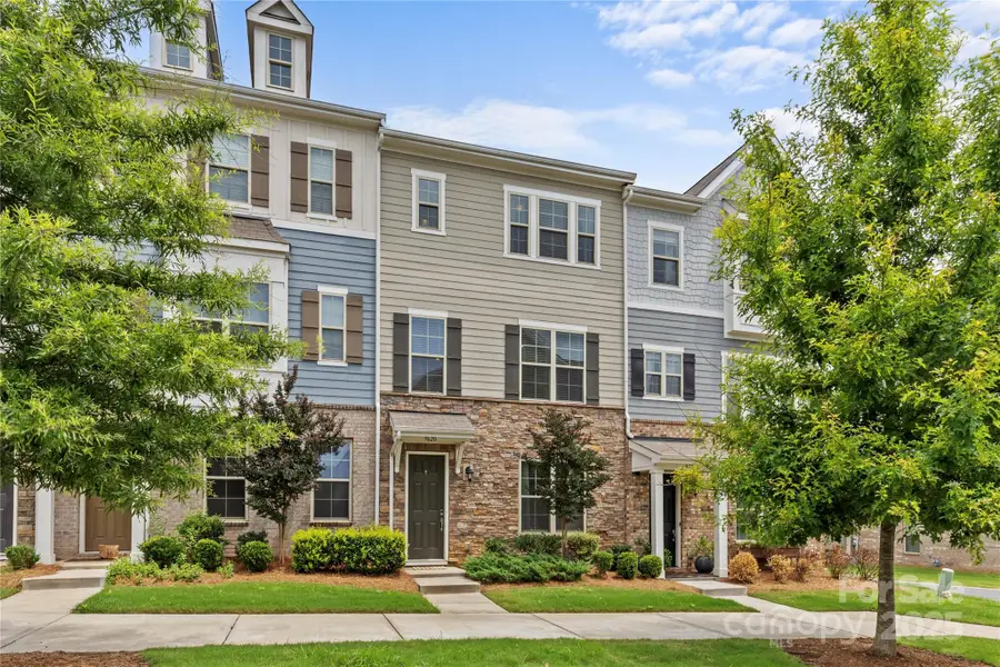 9620 Ainslie Downs Street, Charlotte, NC 28273 - Image #2