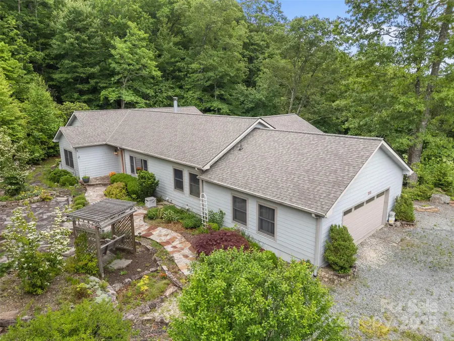 253 Sandy Lane, Brevard, NC 28712 - Image #2