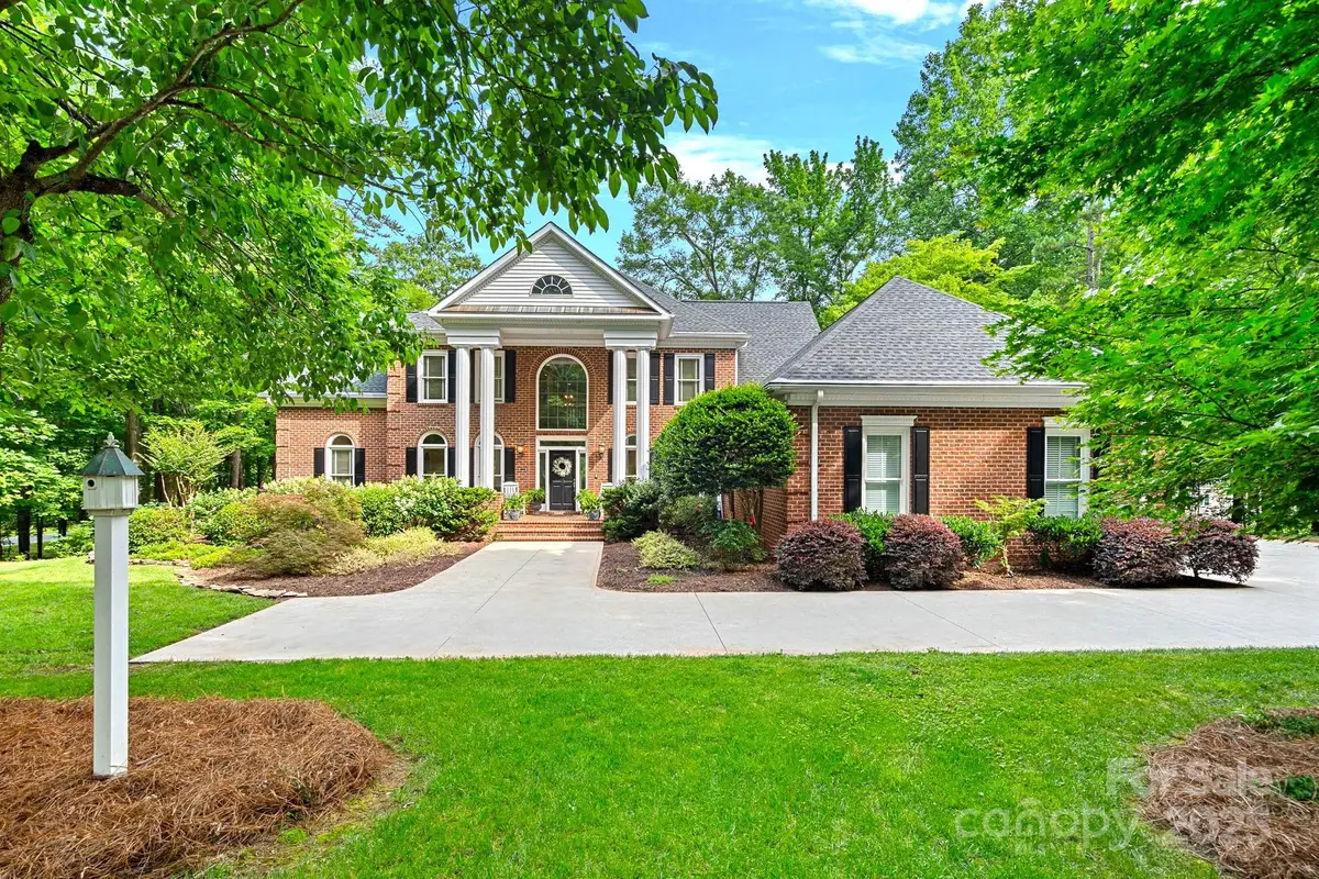 1317 Longleaf Court, Matthews, NC 28104 - Image #1