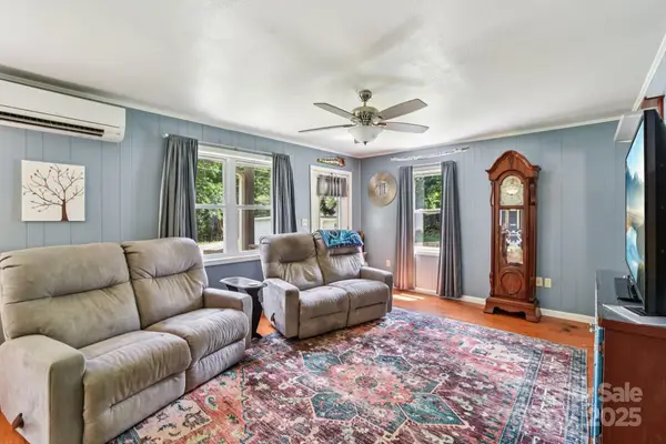 19 Lockman Road, Maggie Valley, NC 28751