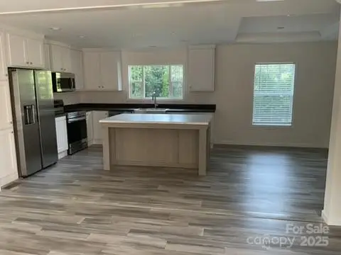 138 Zircon Drive, Statesville, NC 28625 - Image #2