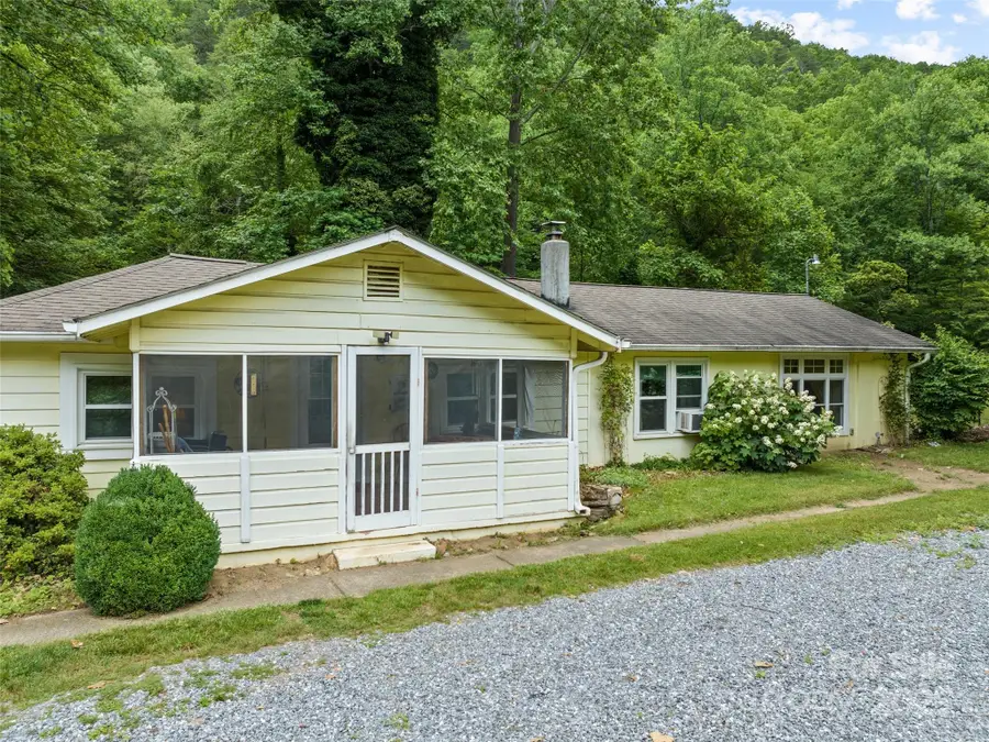 449 Little East Fork Road, Canton, NC 28716 - Image #2