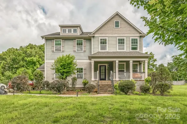 2100 Darian Way, Waxhaw, NC 28173