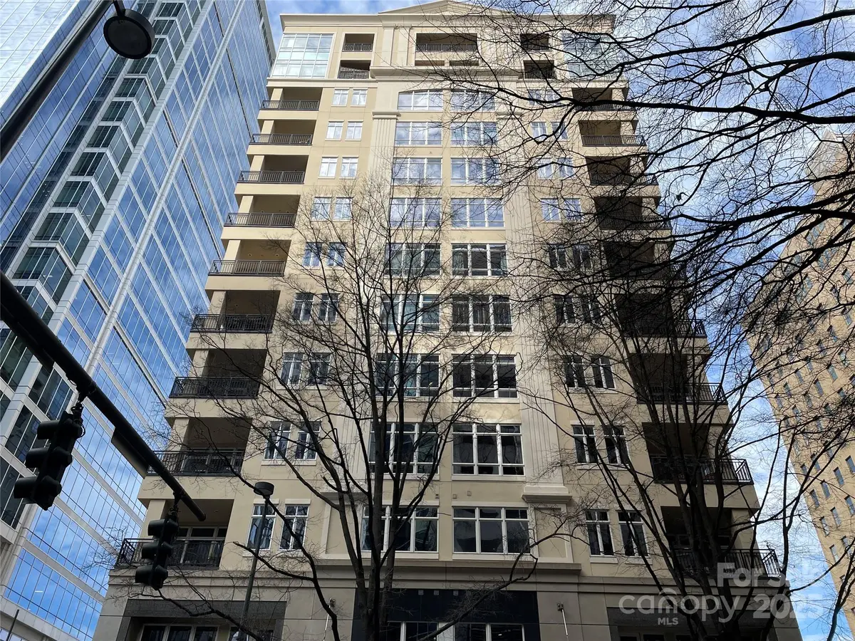 230 S Tryon Street #304, Charlotte, NC 28202 - Image #1