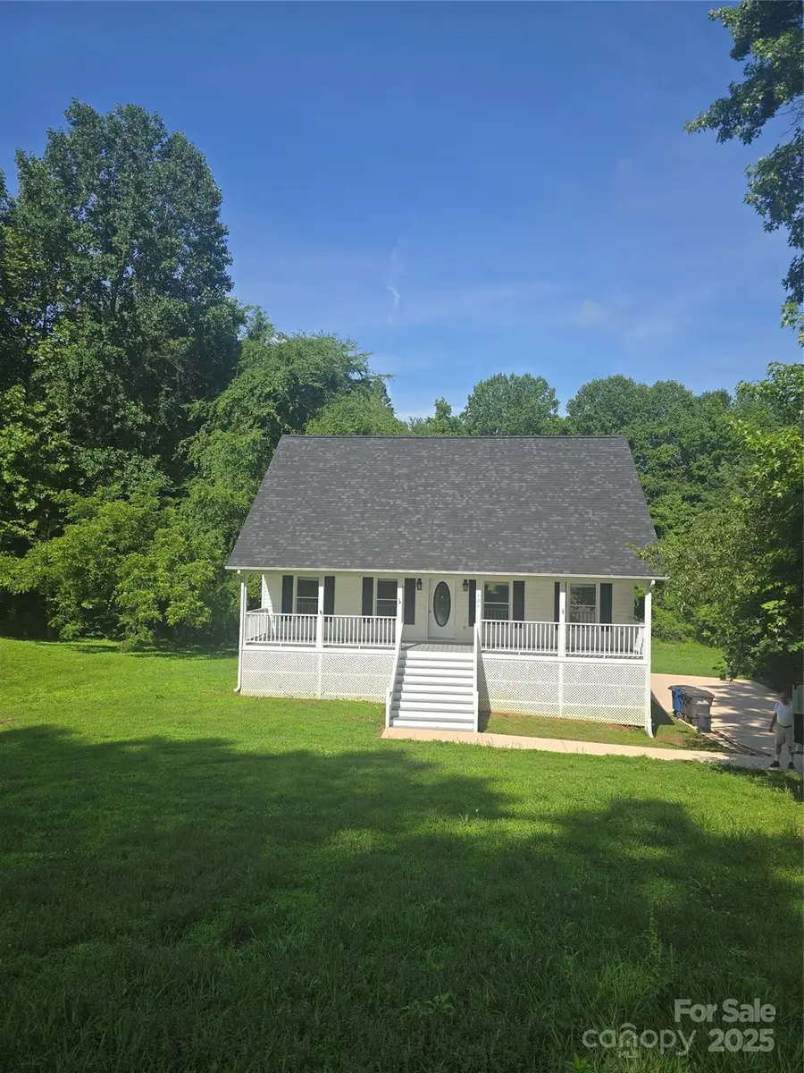 608 Sharon Drive, Statesville, NC 28625 - Image #2