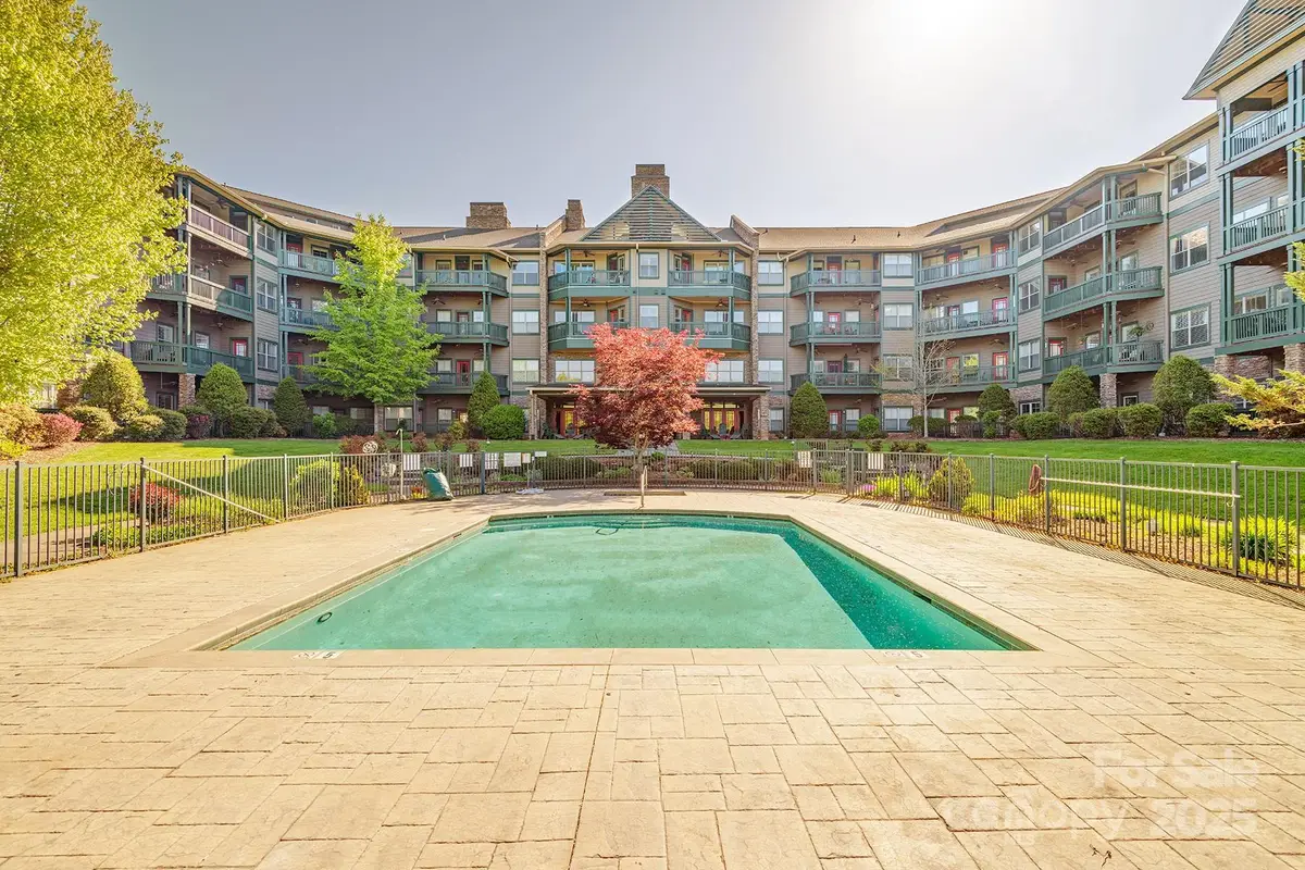 9 Kenilworth Knolls #211, Asheville, NC 28805 - Image #1