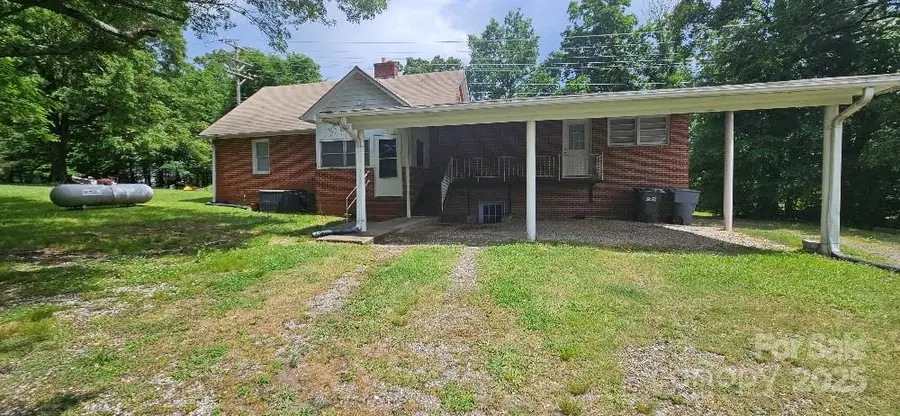 2828 Bellhaven Circle, Charlotte, NC 28214 - Image #2