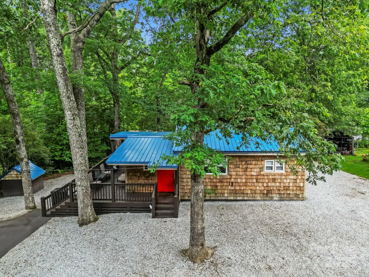 40 Squirrel Lane, Sapphire, NC 28774 - Image #1