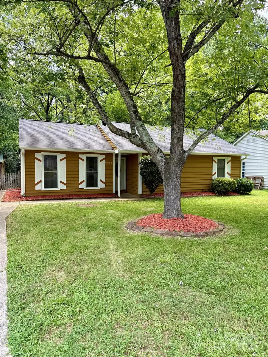 6832 Delta Lake Drive, Charlotte, NC 28215 - Image #2