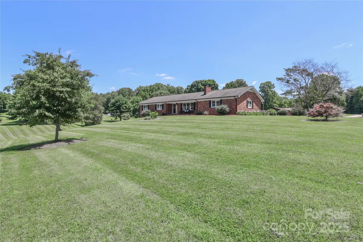 116 Deer Trail Road, Statesville, NC 28677 - Image #1