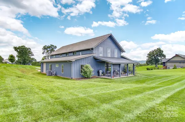 147 Majestic Ridge Road, Mills River, NC 28759