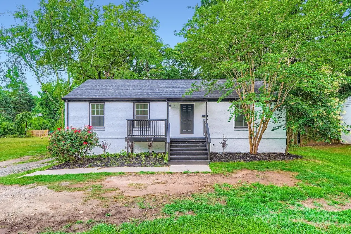 1224 E Woodlawn Road, Charlotte, NC 28209 - Image #1