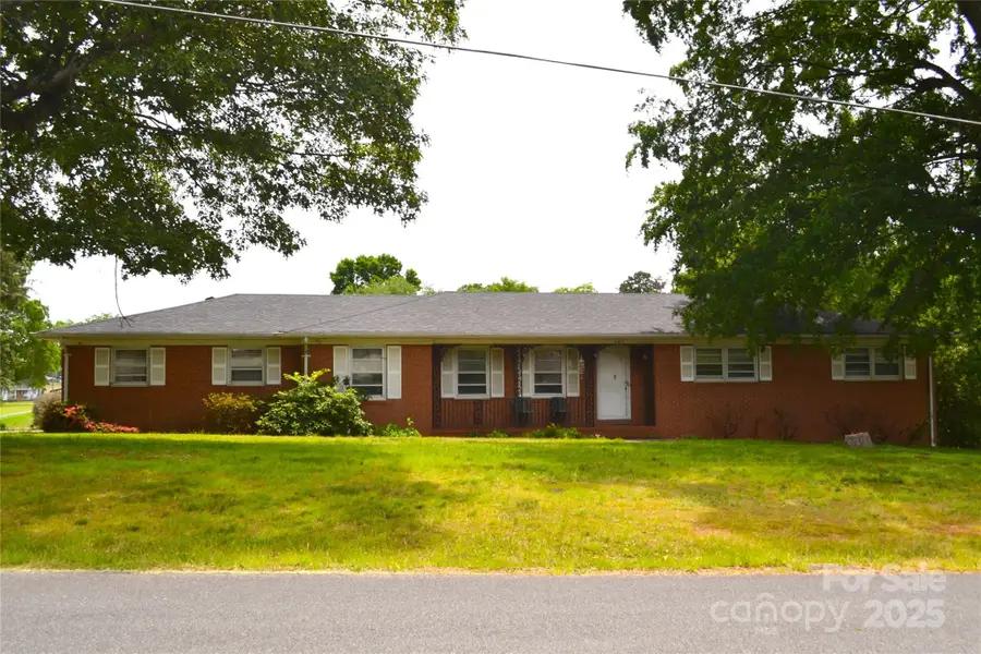 405 Wesley Heights Drive, Albemarle, NC 28001 - Image #3