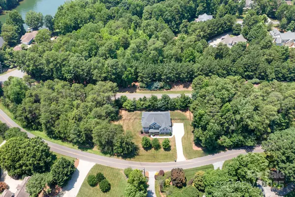 738 Kemp Road, Mooresville, NC 28117