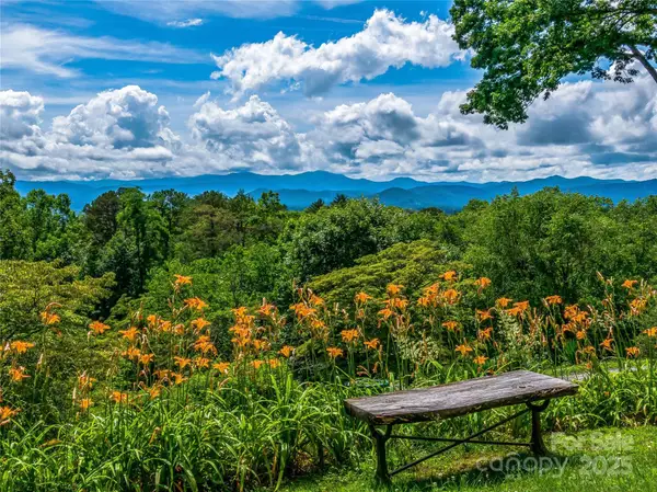 170 Twin Springs Road, Hendersonville, NC 28792