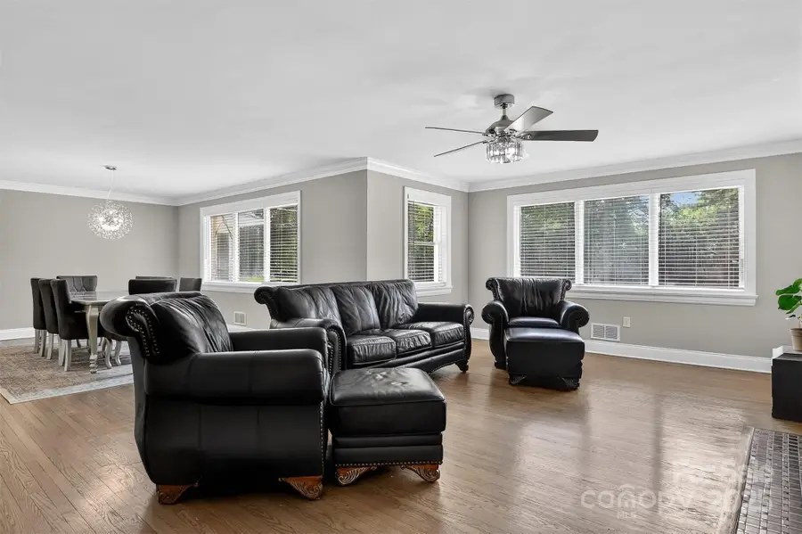 3127 N Center Street, Hickory, NC 28601 - Image #3