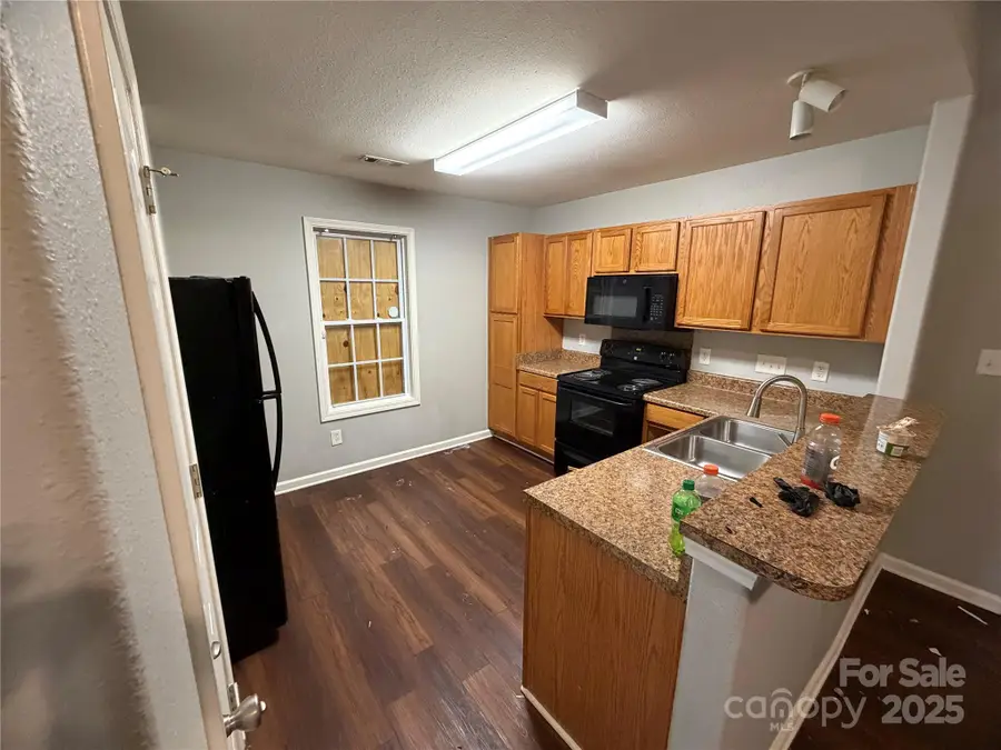 7315 Fig Lane, Charlotte, NC 28215 - Image #2