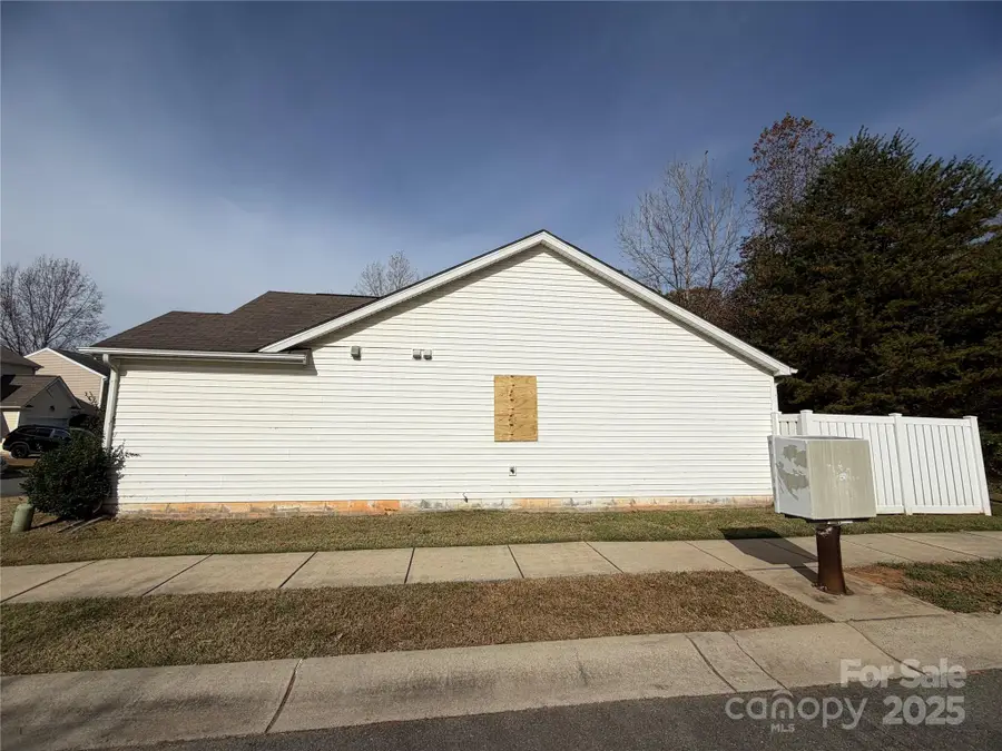 7315 Fig Lane, Charlotte, NC 28215 - Image #3