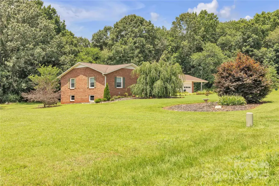 137 Proust Road, Statesville, NC 28625 - Image #3