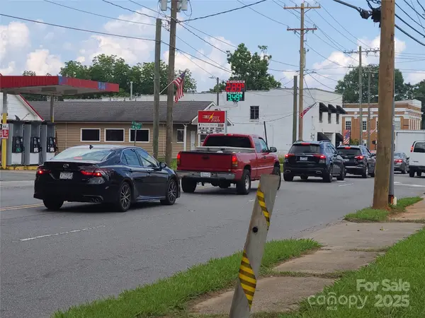 00 W 1st Street, Lowell, NC 28098