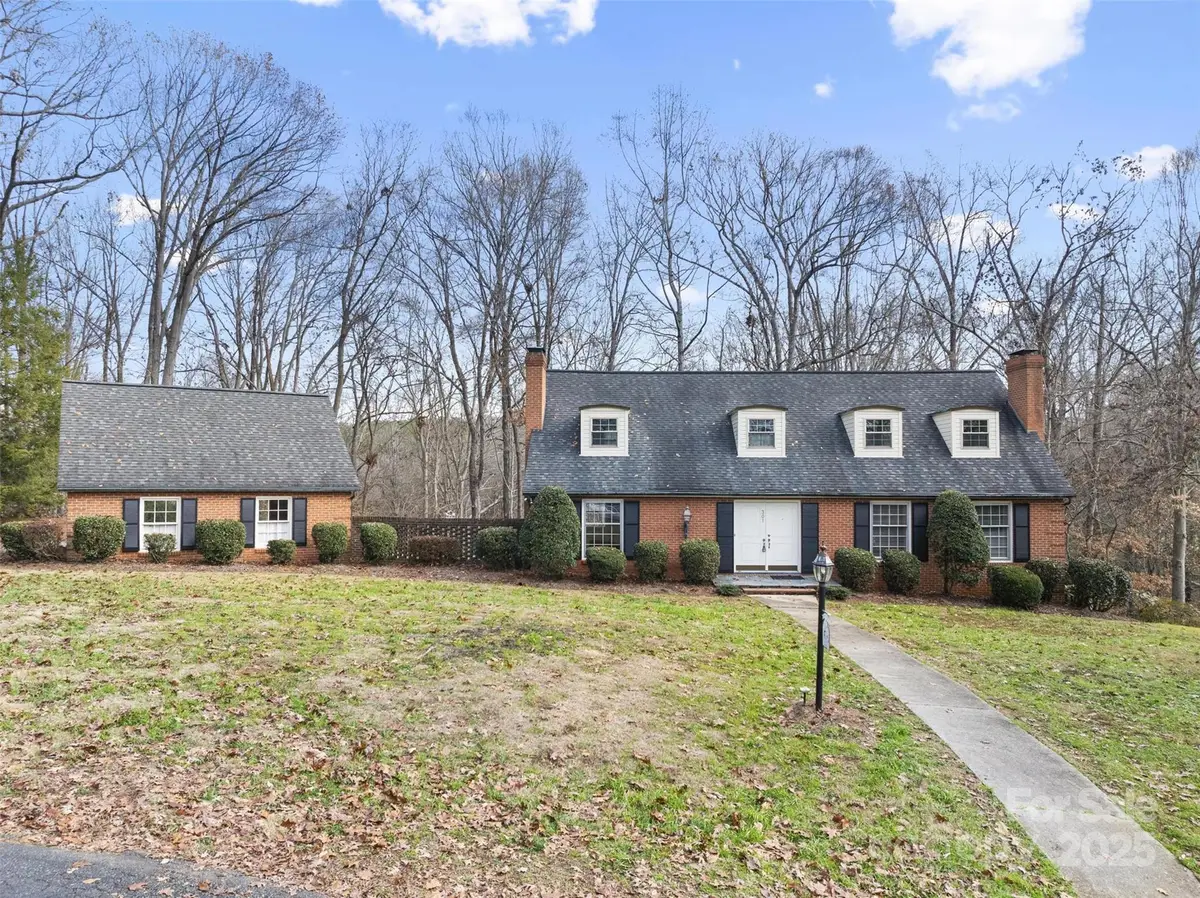 301 Queens Drive, Lexington, NC 27292 - #1