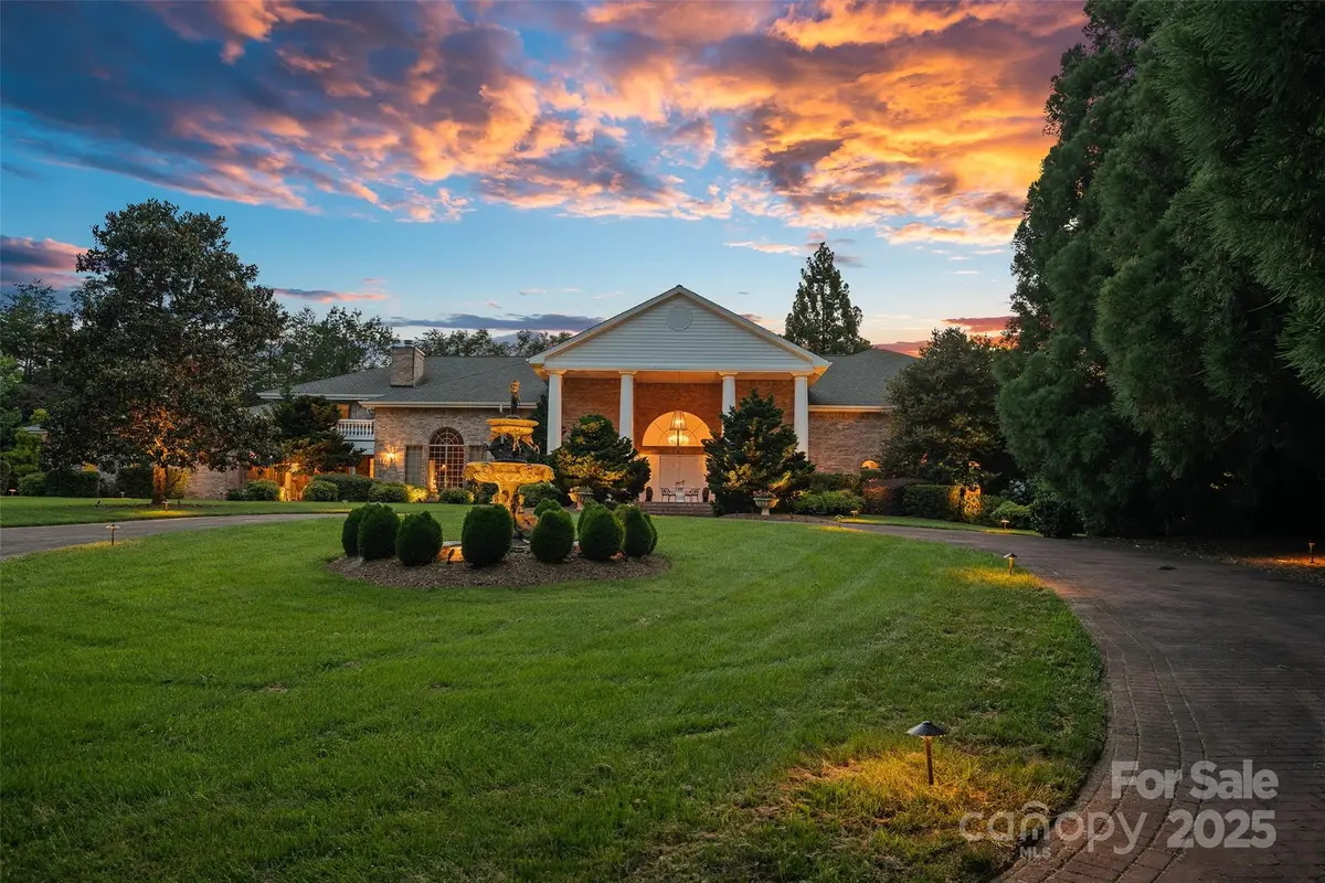 282 Hamilton Drive, Columbus, NC 28722 - Image #1