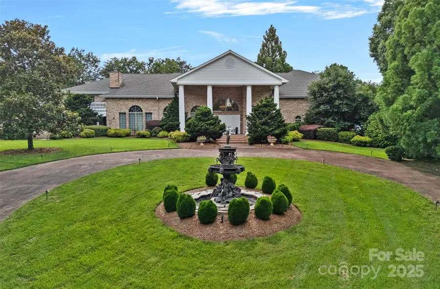 282 Hamilton Drive, Columbus, NC 28722 - Image #2