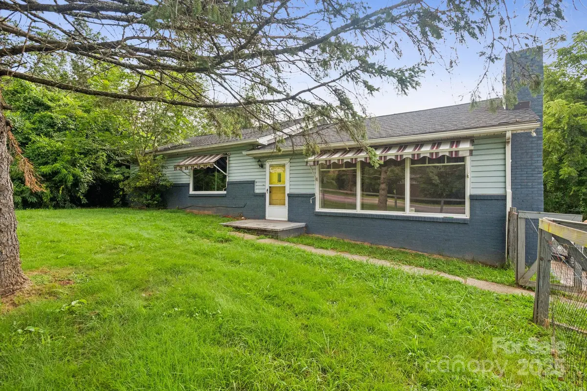 379 N Louisiana Avenue, Asheville, NC 28806 - Image #1