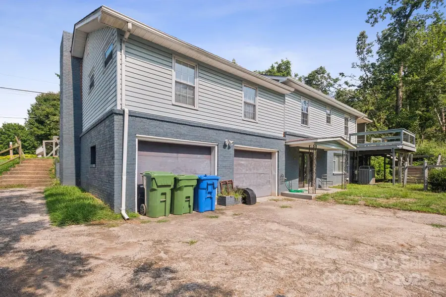 379 N Louisiana Avenue, Asheville, NC 28806 - Image #2