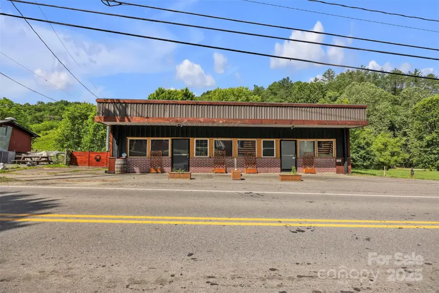 9211 Nc Hwy 194 Highway N, Lansing, NC 28643 - Image #2