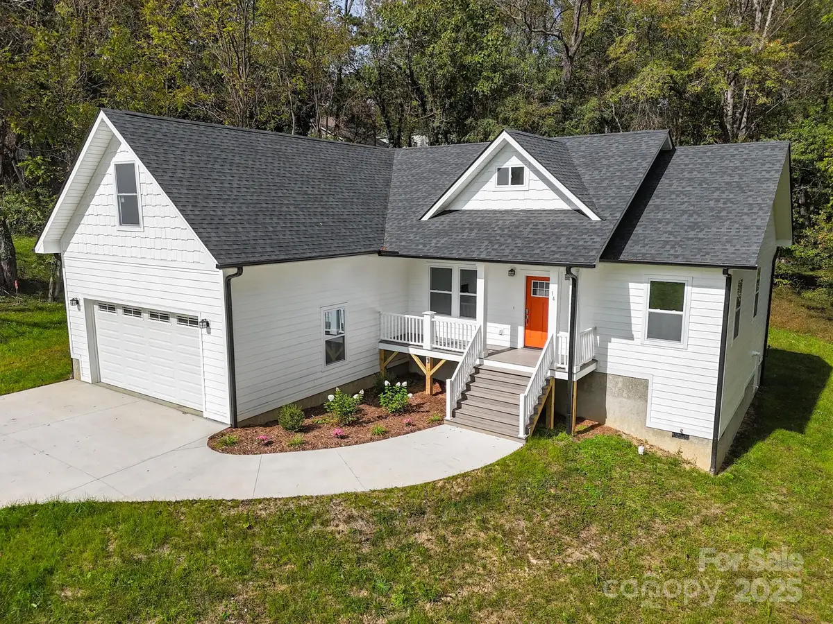 14 Holcombe Road, Candler, NC 28715 - Image #1