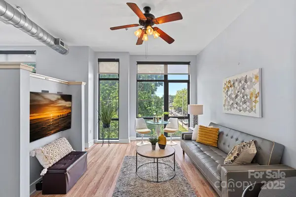 514 W 10th Street #302, Charlotte, NC 28202