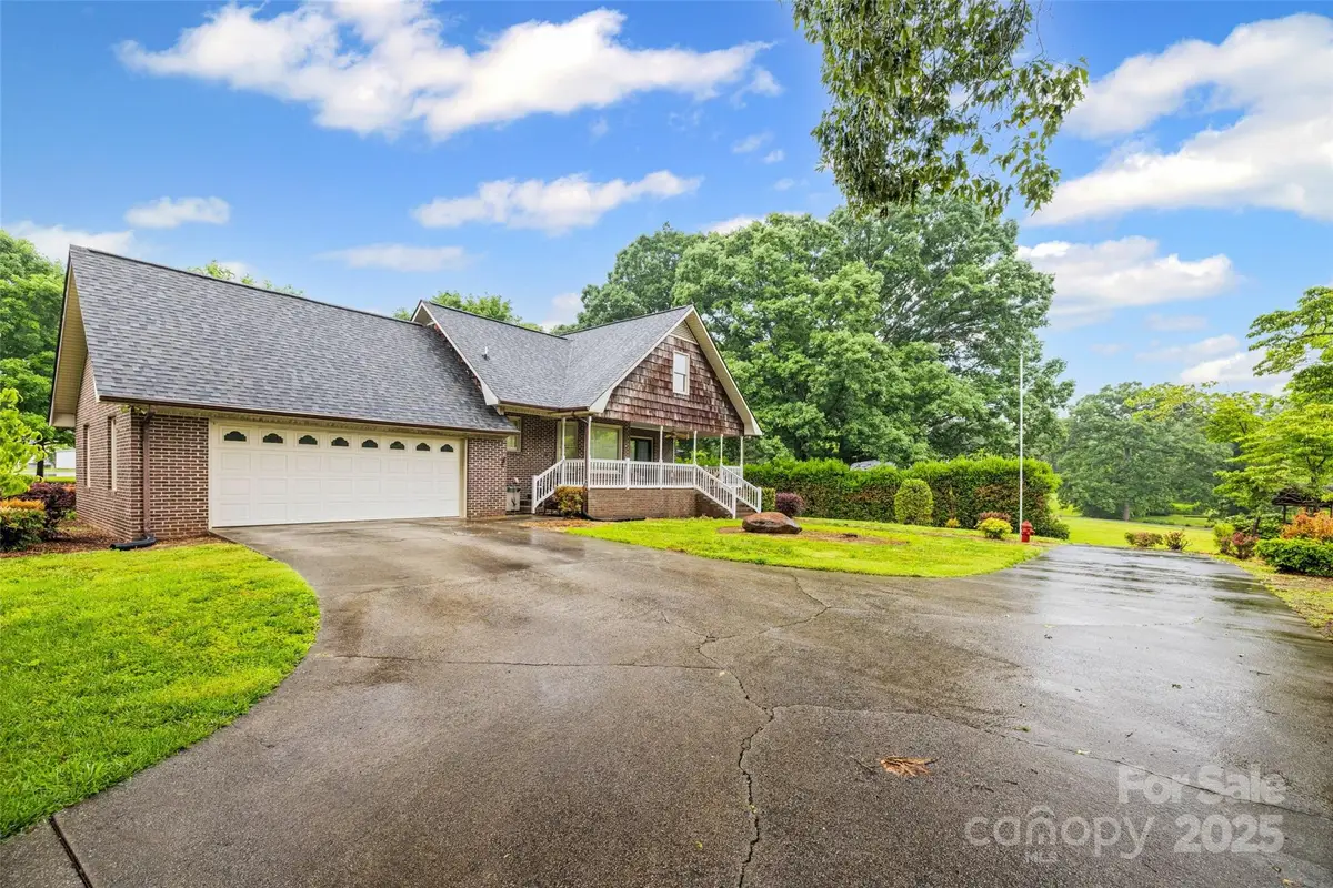 36433 Azalea Circle, New London, NC 28127 - Image #1