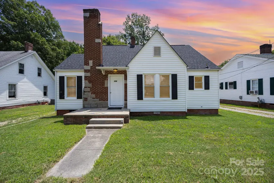 900 N Salisbury Avenue, Spencer, NC 28159 - Image #2