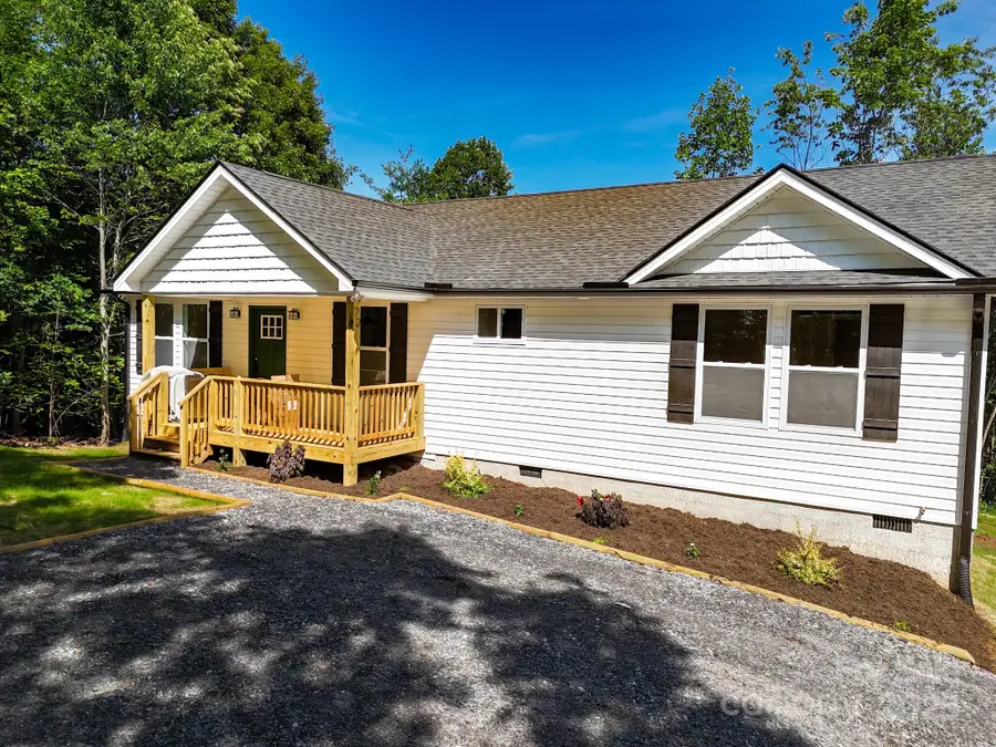 72 Carolyn Drive, Candler, NC 28715 - Image #2